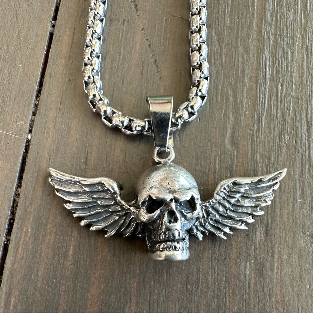 COPY - Sterling Silver skull and wings necklace